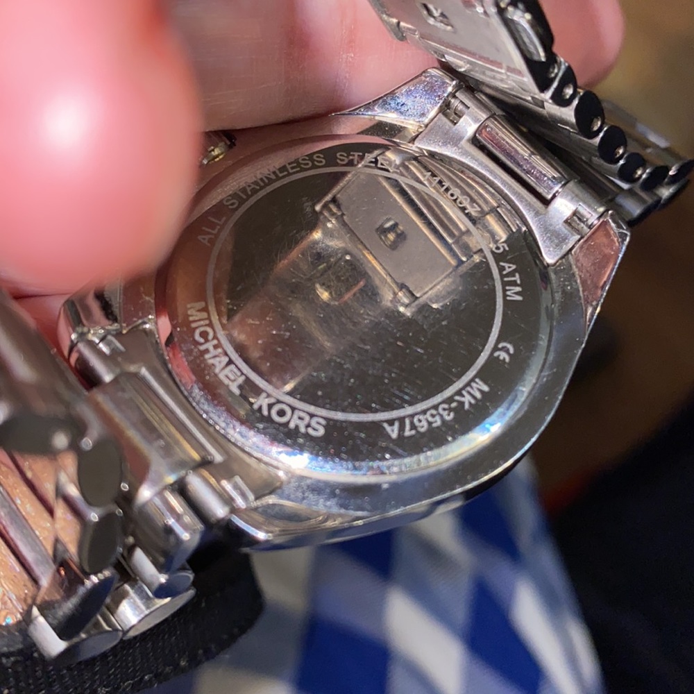 Micheal kors silver watch 3567A Kacie Ladies Watch - Picture 4 of 4